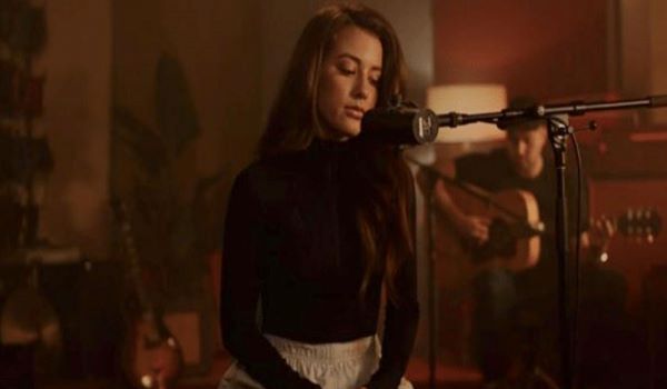 Alaina Castillo - Pass You By (Official Video) 2 Alaina Castillo - Pass You By (Official Video)