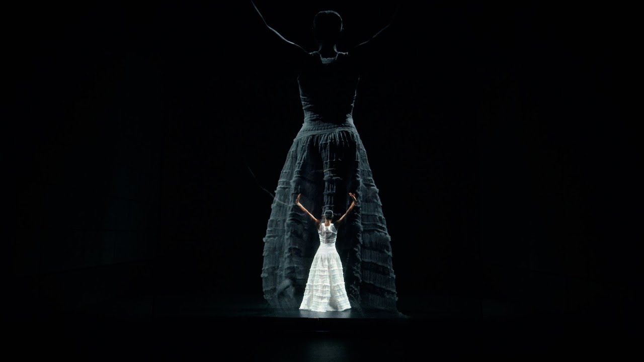 Alaïa's Editions performance