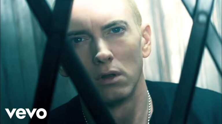 Eminem Ft. Rihanna - The Monster (Explicit) [Official Video]
