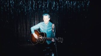 Jack White – Love Is Selfish (Official Video)