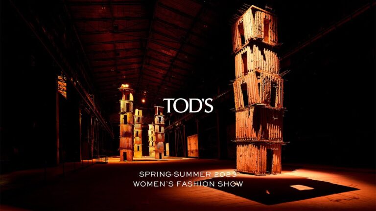 Spring-Summer 2023 Women'S Fashion Show 2 Spring-Summer 2023 Women'S Fashion Show