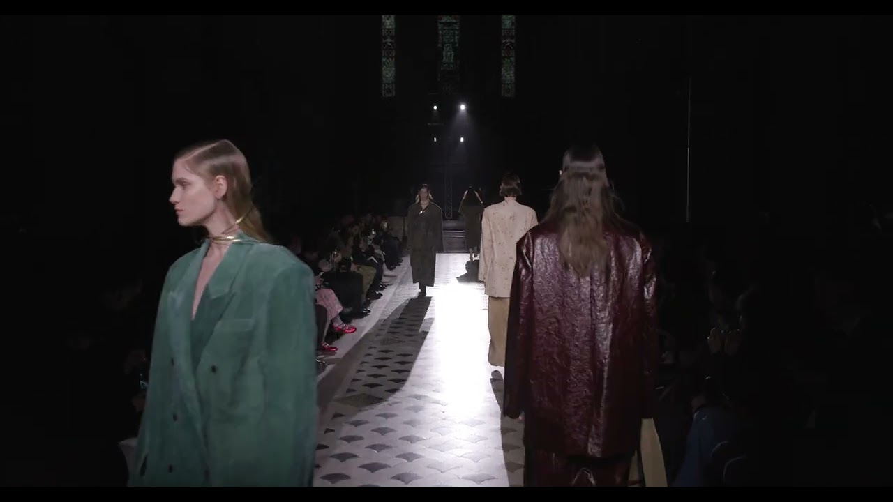 UMA WANG 2023 FALL/WINTER WOMENSWEAR -REDUCTION