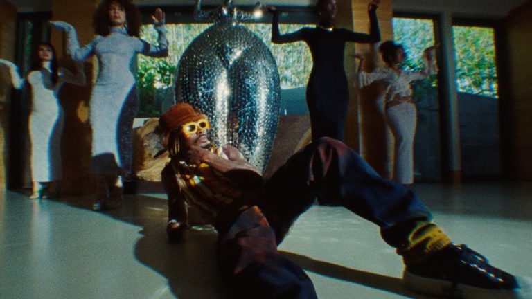 Asake - 2:30 (Official Video) 2 Asake - 2:30 (Official Video)