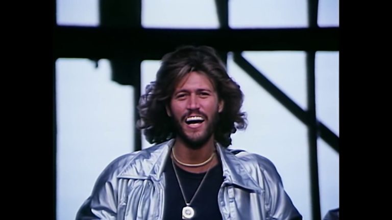 Bee Gees - Stayin' Alive (Official Video) 4 Bee Gees - Stayin' Alive (Official Video)
