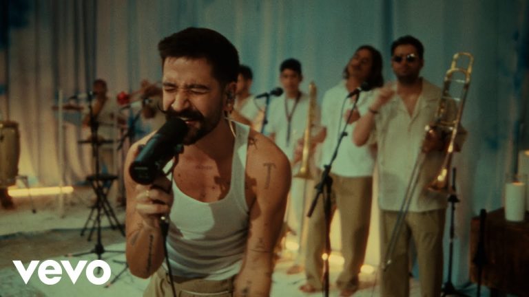 Camilo - No Se Vale (Official Video) 5 Camilo - No Se Vale (Official Video)