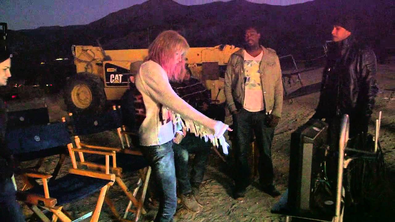 "I Knew You Were Trouble." Behind-The-Scenes #3