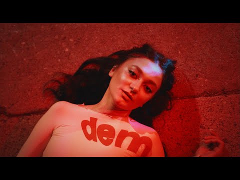 Daya - Don'T Call (Official Music Video) 6 Daya - Don'T Call (Official Music Video)