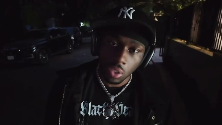 Melly Mike - Young Black &Amp; Rich (Official Music Video) 1 Melly Mike - Young Black &Amp; Rich (Official Music Video)