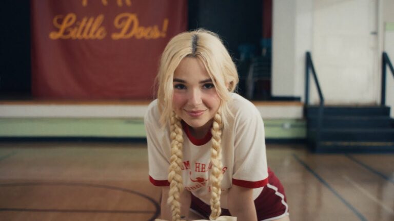 Lydia Night - The Bomb (Official Music Video) 2 Lydia Night - The Bomb (Official Music Video)