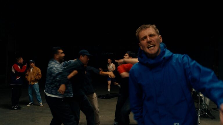 Militarie Gun - B A D I D E A (Official Music Video) 3 Militarie Gun - B A D I D E A (Official Music Video)