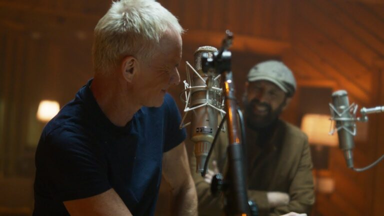 Juan Luis Guerra 4.40 - Estrellitas Y Duendes Feat. Sting (Official Video) 6 Juan Luis Guerra 4.40 - Estrellitas Y Duendes Feat. Sting (Official Video)