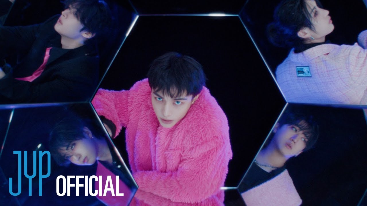 Stray Kids "Do It" M/V
