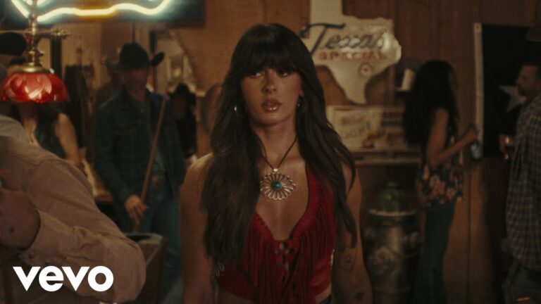 Ella Langley - Choosin' Texas (Official Video) 7 Ella Langley - Choosin' Texas (Official Video)