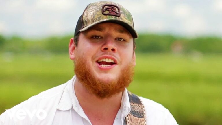 Luke Combs - When It Rains It Pours (Official Video) 6 Luke Combs - When It Rains It Pours (Official Video)