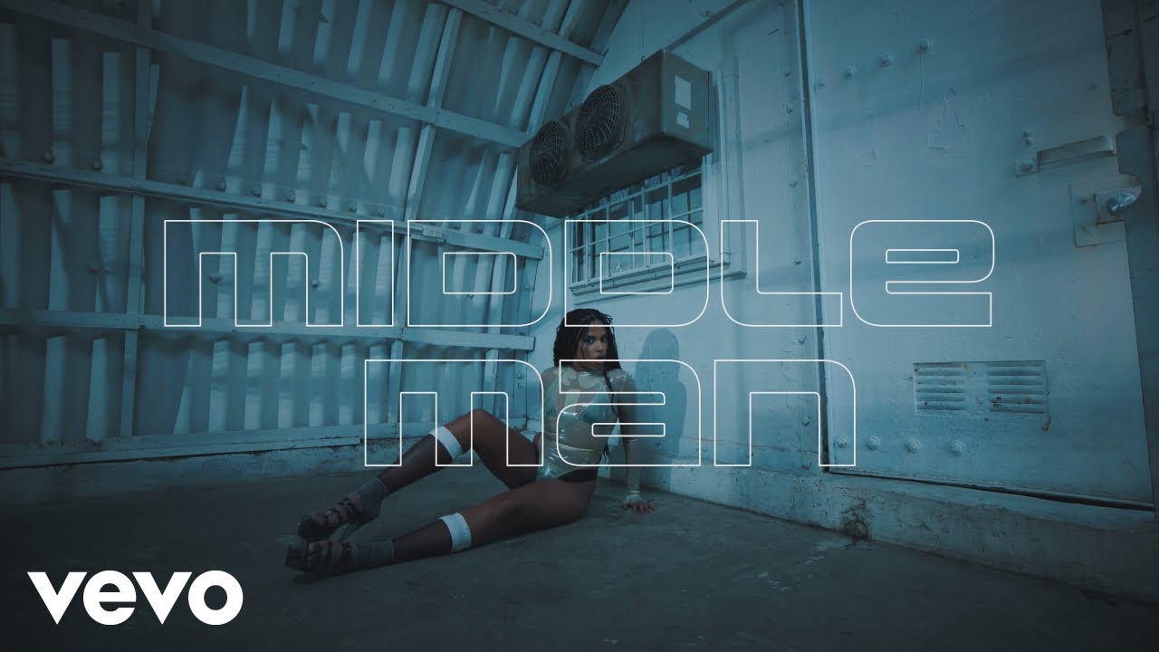 chlothegod - Middle Man