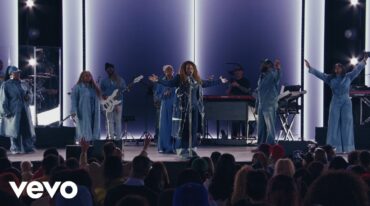 Tasha Cobbs Leonard - One Word + Reprise Ft. Travis Greene &Amp; Todd Galberth (Official Live Video) 2 Tasha Cobbs Leonard - One Word + Reprise Ft. Travis Greene &Amp; Todd Galberth (Official Live Video)