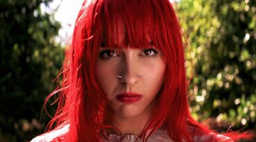 Vana - Bleeding Heart (Official Music Video) 1 Vana - Bleeding Heart (Official Music Video)