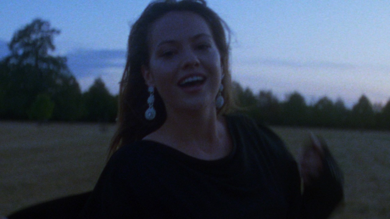 Bea - Ballet Pumps (Official Video)